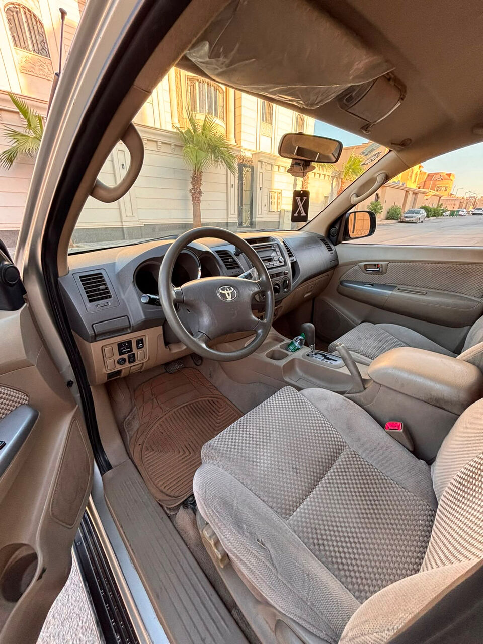 Riyadh, Vehicles, Cars & Trucks , SAR 36000,  Toyota Fortuner,  2011,  Automatic,  372 KM,     2.7 L All Original Condition