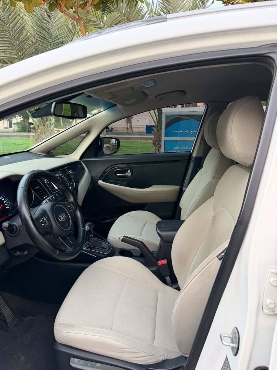 Jeddah, Vehicles, Cars & Trucks , SAR 26000,  Kia Carens For The Sale,  2016,  Automatic,  170 KM,