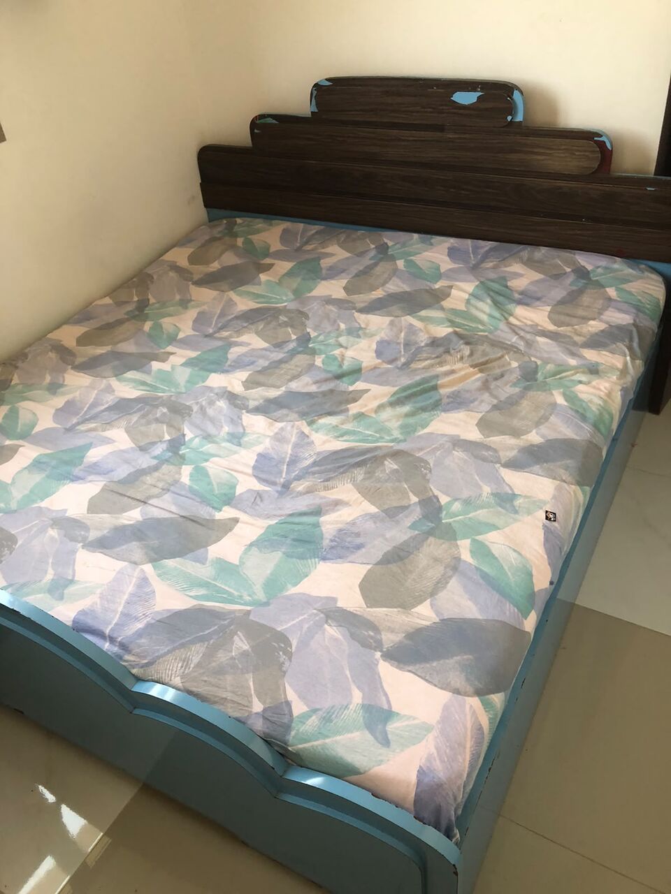 Mahooz, Furniture, BHD 15,  Bed And Mattress (180X190cm) For Sale