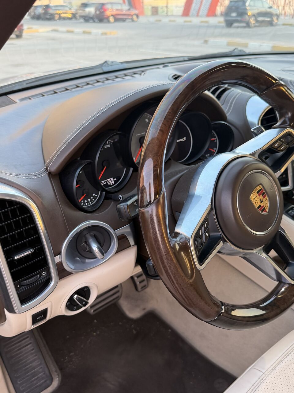 Dammam, Vehicles, Cars & Trucks , SAR 100000,  Porsche Cayenne,  2016,  Automatic,  205000 KM,