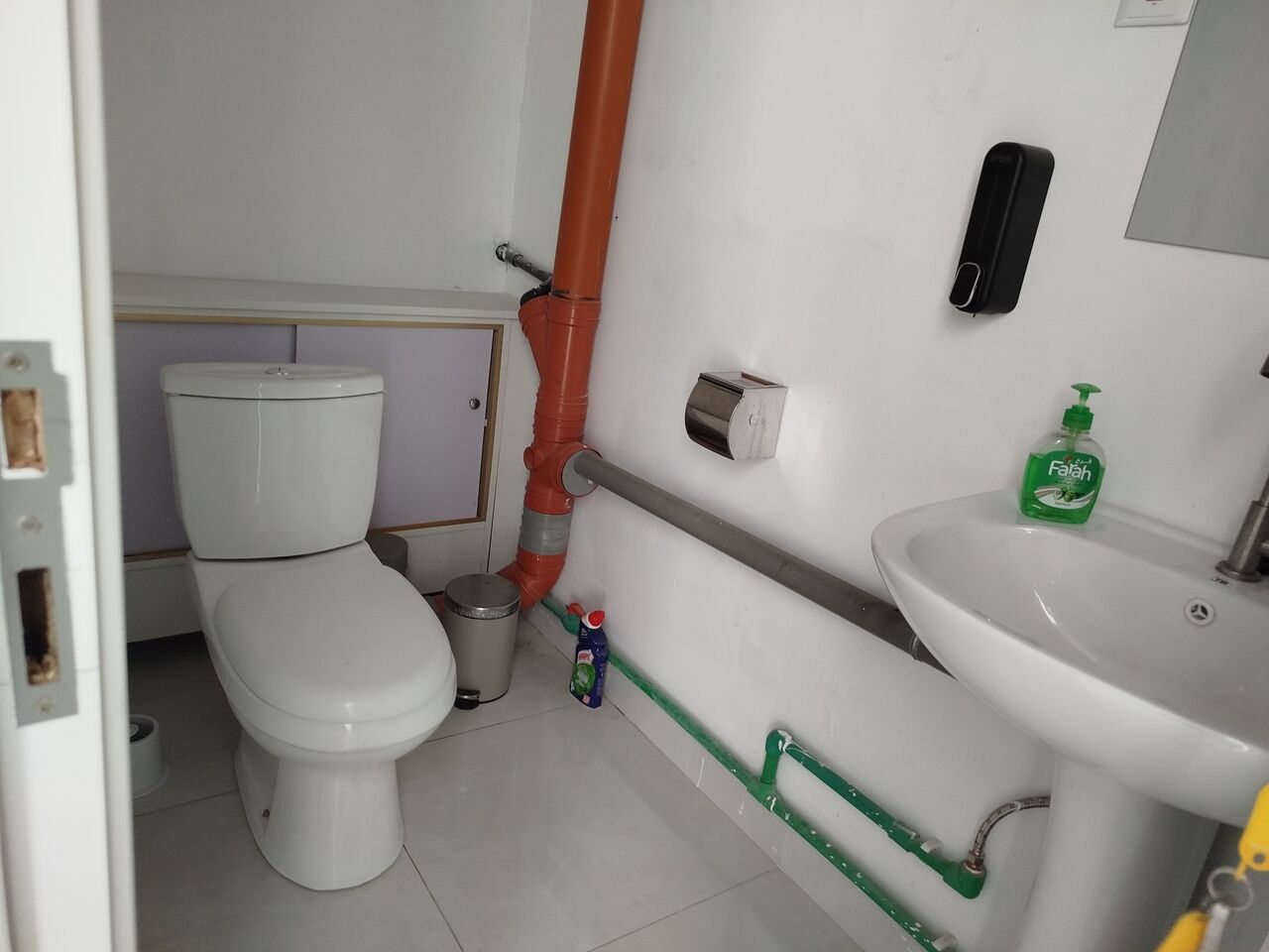 Tubli, Shops, BHD 500,  Shop For Rent 1Big Shitter With Big Mezanin Floor 2 Bathroom  In -((( Tubli)))