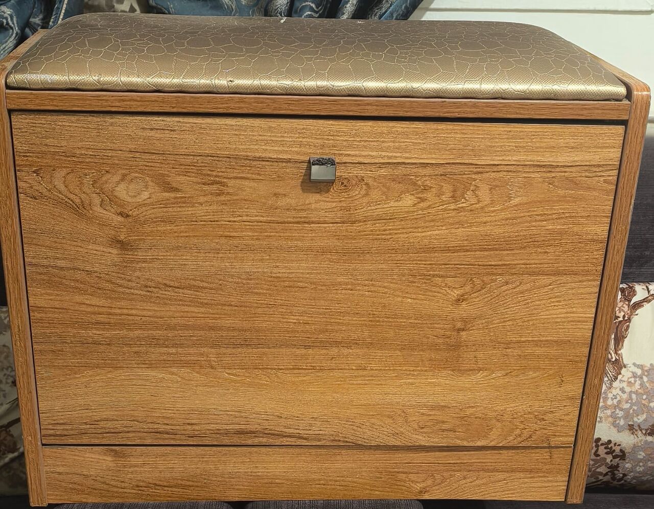 Jeddah, Household Items, SAR 50,  Dishwasher, Gaming Chair And Dressing Table Chair.