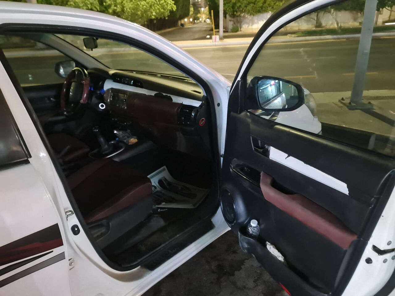 Jeddah, Vehicles, Cars & Trucks , SAR 66000,  Toyota Hilux,  2022,  Manual,  193000 KM,  Urgent Sale