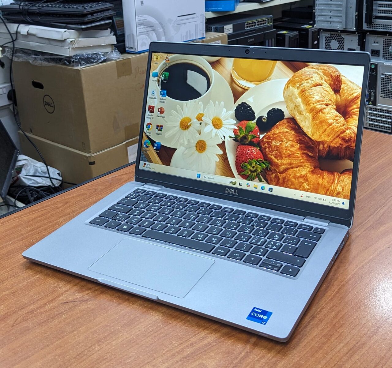 Manama, Tablet Computers, BHD 143,  DELL 11th Gen Core I7 Laptop Just Like New Condition 16GB RAM 13.3" FHD Display FREE GIFTS