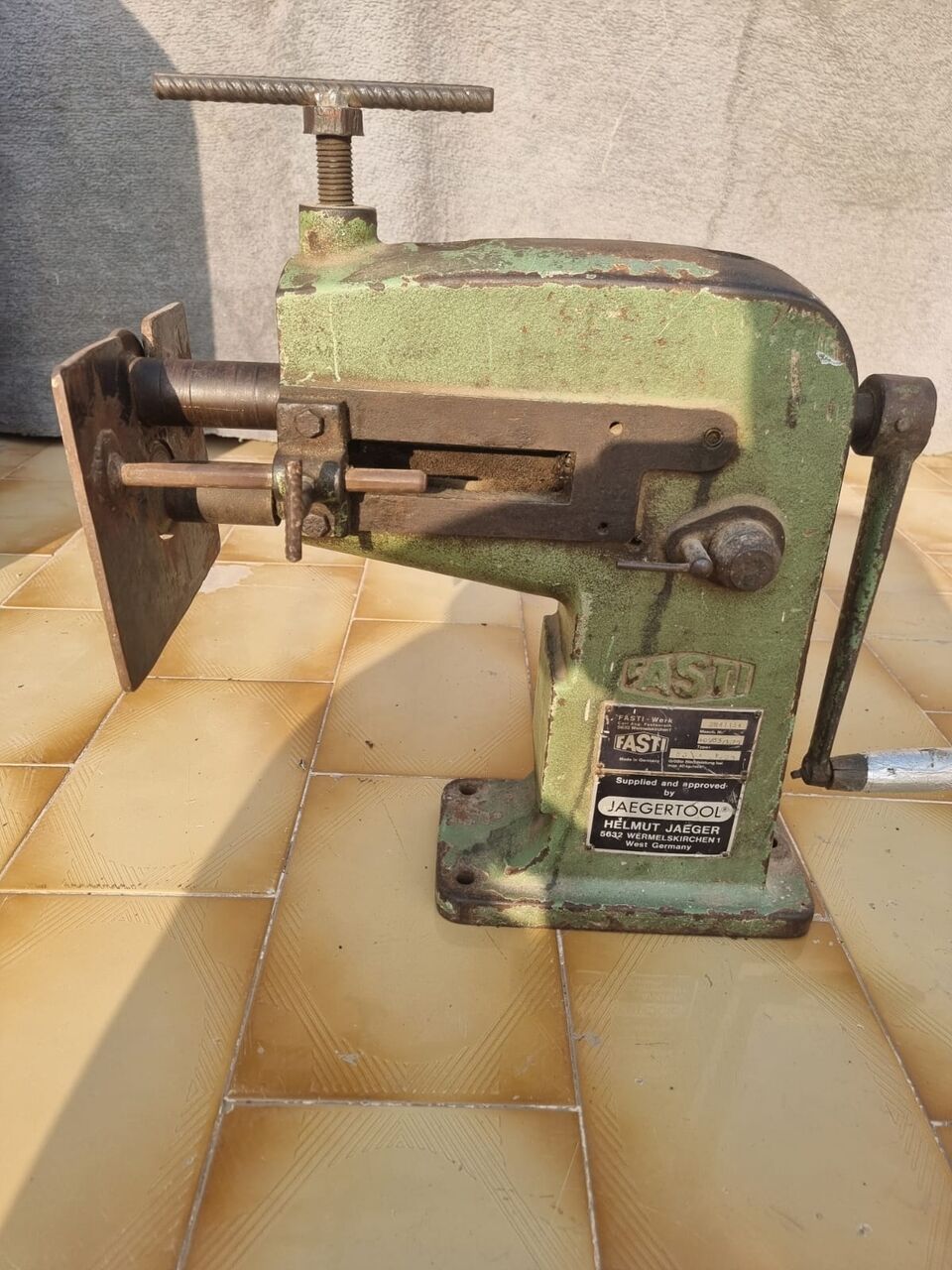 Jeddah, Industrial Machinery, SAR 1,  Fasti Rotary Burring And Beading Machine