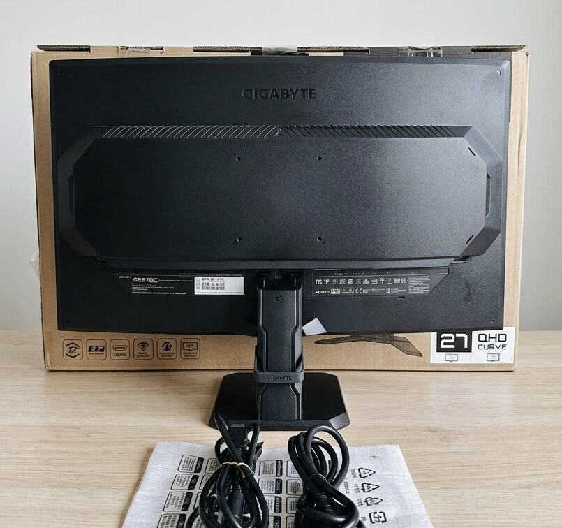 Riyadh, Computers, SAR 799,  Brand New Gigabyte Gaming Monitor 2K 27 Inches Curved Screen