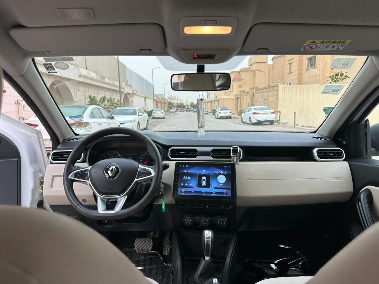 Riyadh, Vehicles, Cars & Trucks , SAR 32000,  Renault Duster 4x4,  2023,  Automatic,  167000 KM,   Renault Duster With 4WD Option And Very Good Price 1st Owner For Sales
