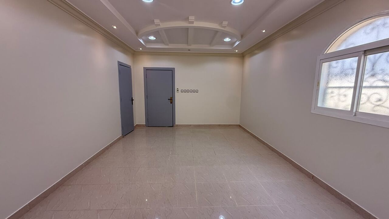 Al Salam, Apartments, Flats, Houses & Villas, SAR 50000/year,  4 BR,  Family Villa Whole Floor With Very Large Portion AC Kitchen Installed Specious House