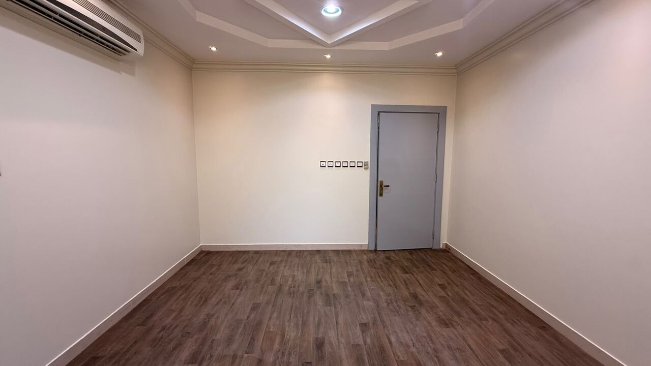 Al Salam, Apartments, Flats, Houses & Villas, SAR 50000/year,  4 BR,  Family Villa Whole Floor With Very Large Portion AC Kitchen Installed Specious House