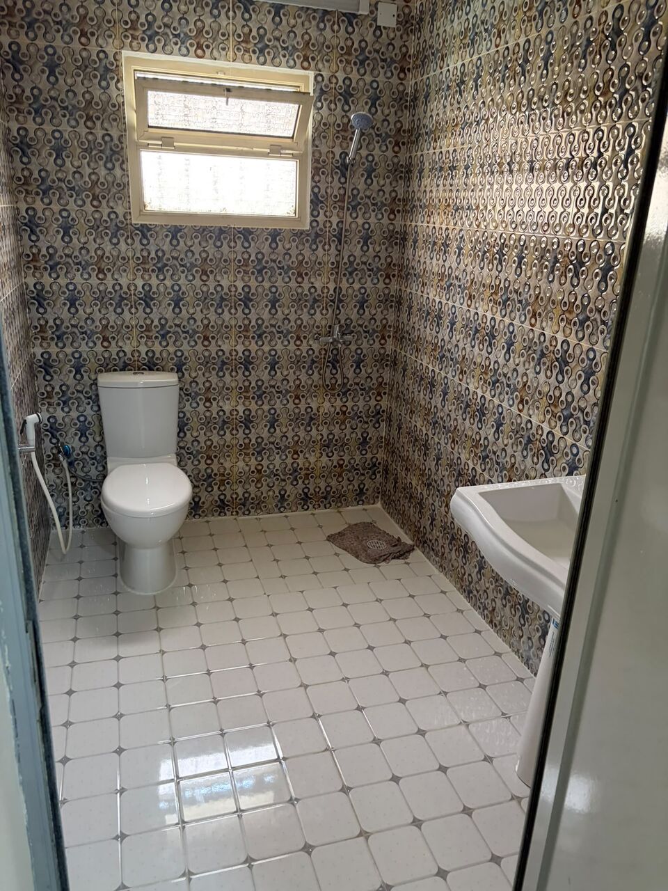 East Riffa, Apartments, Flats, Houses & Villas, BHD 200/month,  3 BR,  150 Sq. Meter,  Flat For Rent In Riffa