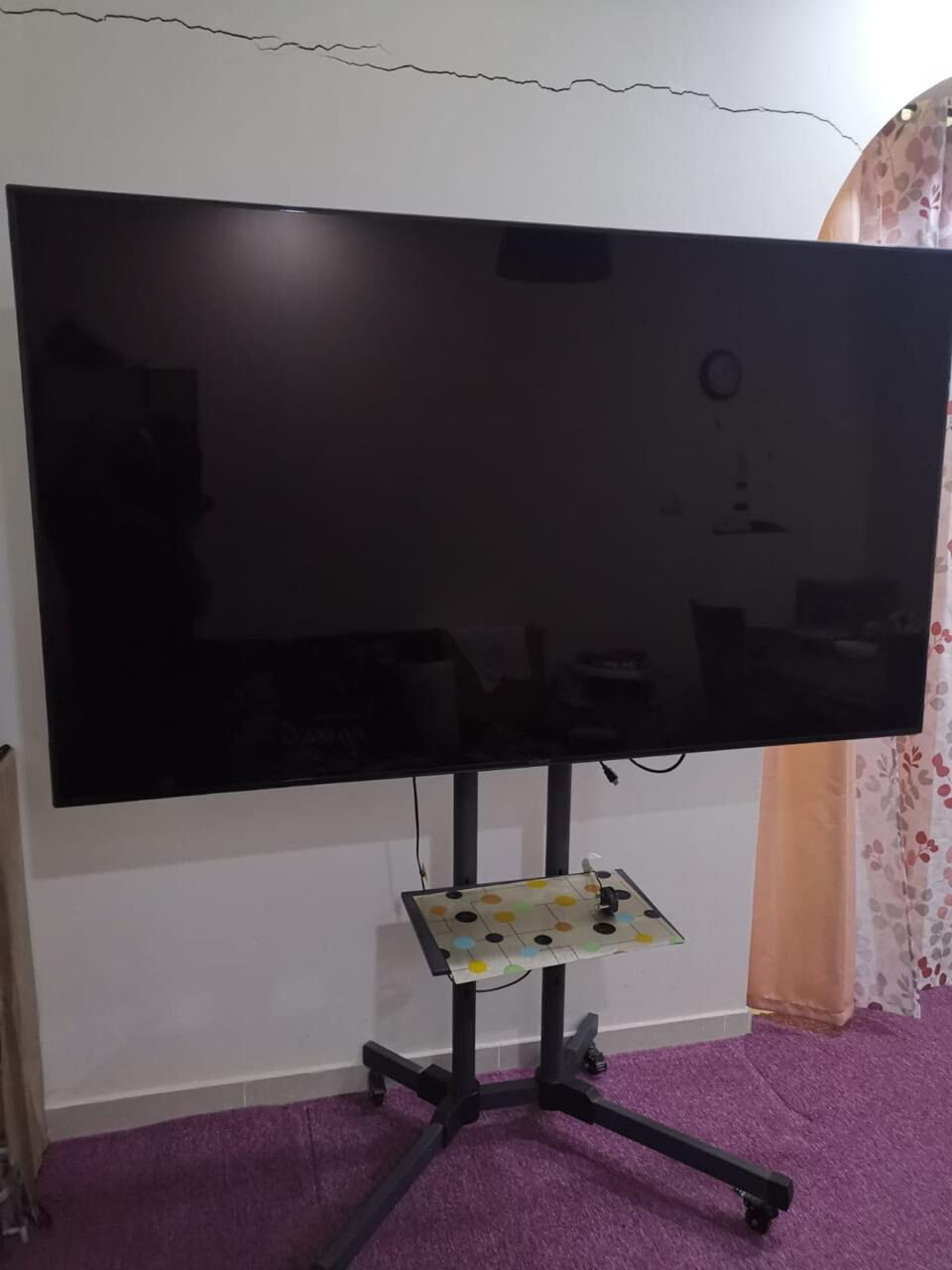 Jeddah, Appliances, SAR 1100,  75-inch Samsung Smart LED TV