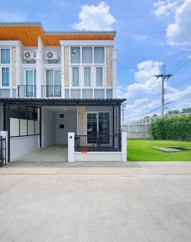 Bangkok, Villas, THB 13998,  24 Sq. Feet,  3-4 Bedrooms, Ramintra-Wongwaen, Khubon Fashion, Corner House, Townhouse For Rent, 2