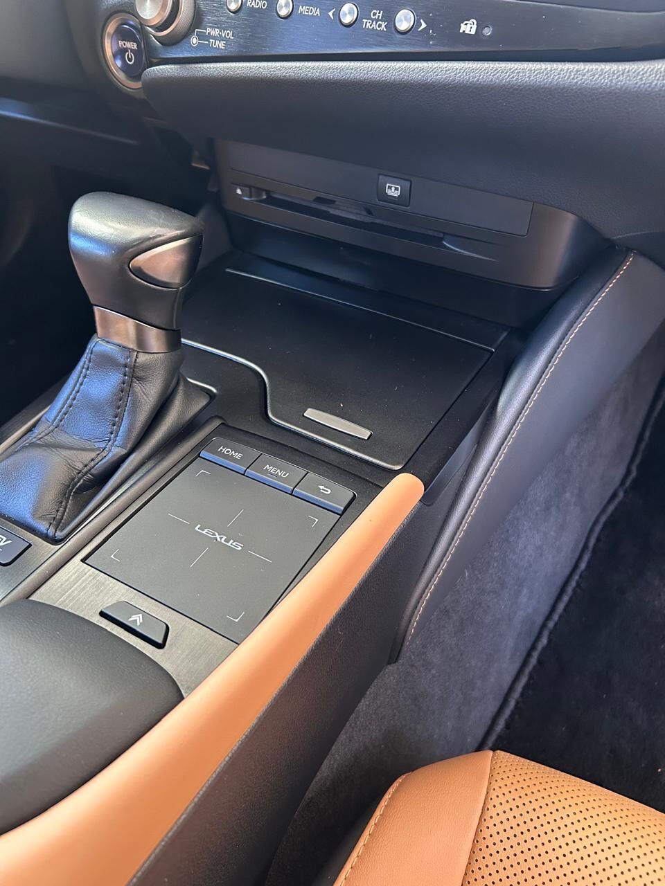 Jeddah, Vehicles, Cars & Trucks , SAR 150000,  Lexus ES 300h,  2022,  Automatic,  79000 KM,