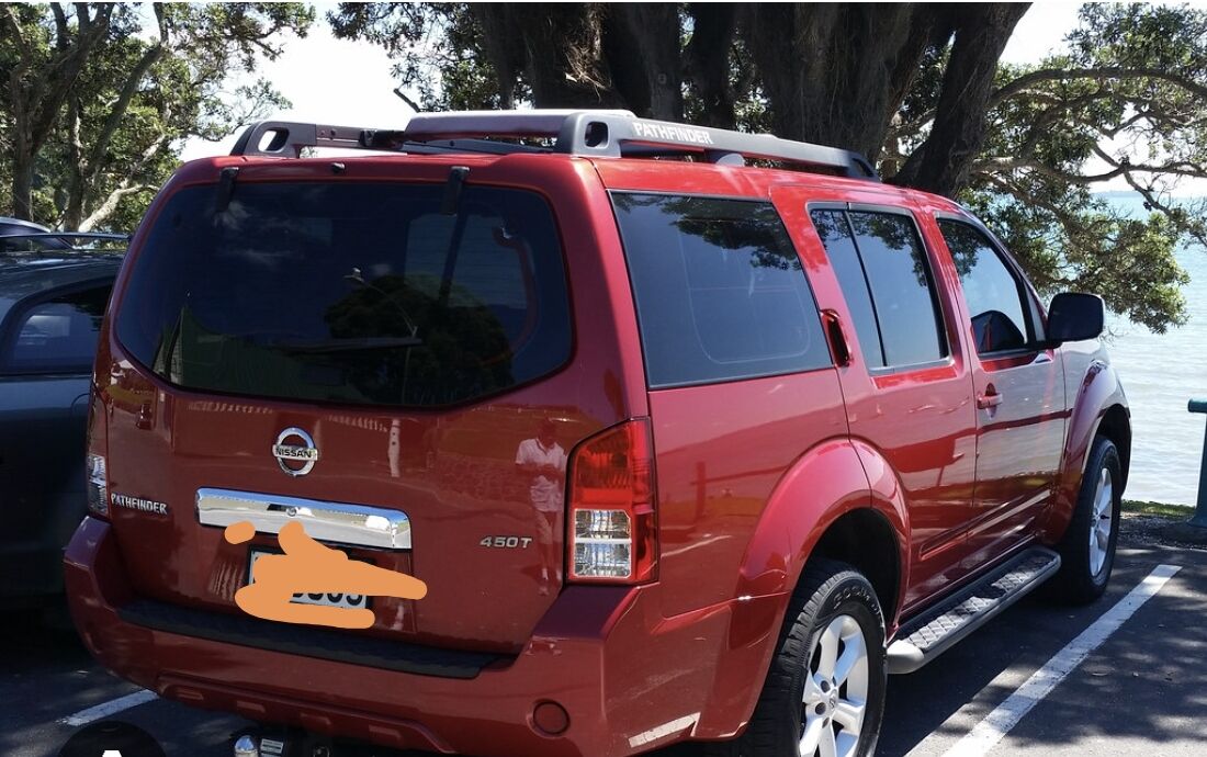 Al Murabba, Vehicles, Cars & Trucks , SAR 29000,  Nissan Pathfinder,  2010,  Automatic,  310000 KM,    (V6 / 4 Liter)  Red Color