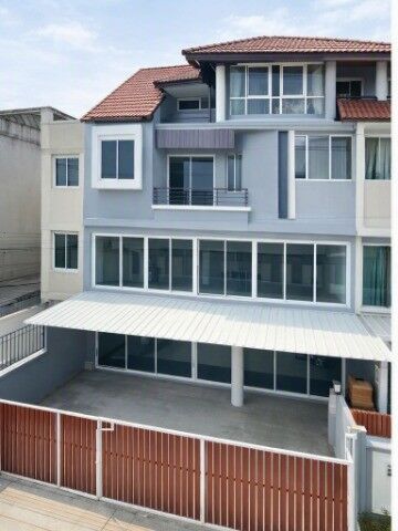 Bangkok, Villas, THB 38999,  26 Sq. Feet,  5 Bedrooms, Lat Phrao 76-82 Wang Thonglang, Home Office For Rent, 4 Floors, 5 Bathrooms,