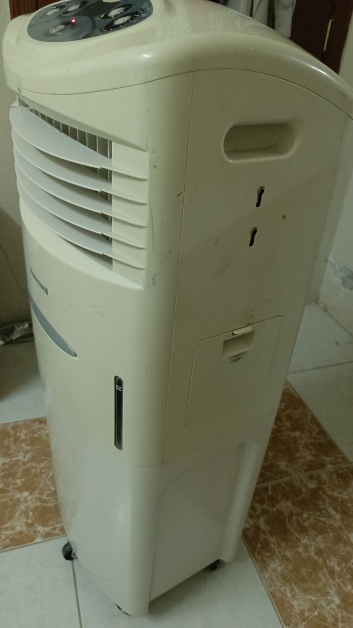 Al Batha, Air Conditioners, SAR 300,  Room Air Conditioner