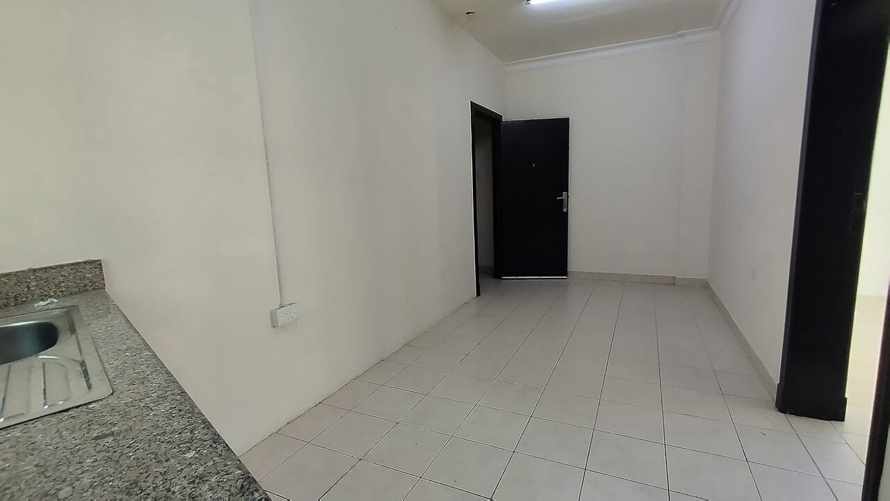 Manama, Apartments, Flats, Houses & Villas, BHD 190/year,  1 BR,  Um Al Hassam:- 1Bhk Flat On Rent With Acs & Unlimited Ewa..