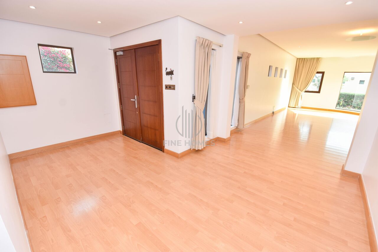 Barbar, Villas, BHD 1000,  Ample Facilities! Single Storey Compound Villa!