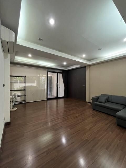 Bangkok, Villas, THB 22000,  21 Sq. Feet,  2-story Townhouse For Rent, Lat Phrao Phawana Area, Soi Lat Phrao 41, Near MRT Phawana.