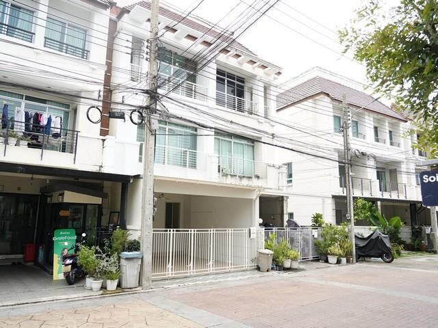 Bangkok, Real Estate For Sale, THB 4250000,  3 BR,  20 Sq. Feet,  Townhome For Sale, Baan Klang Muang Project Urbanion Sukhumvit 113 (Baan Klang Muang