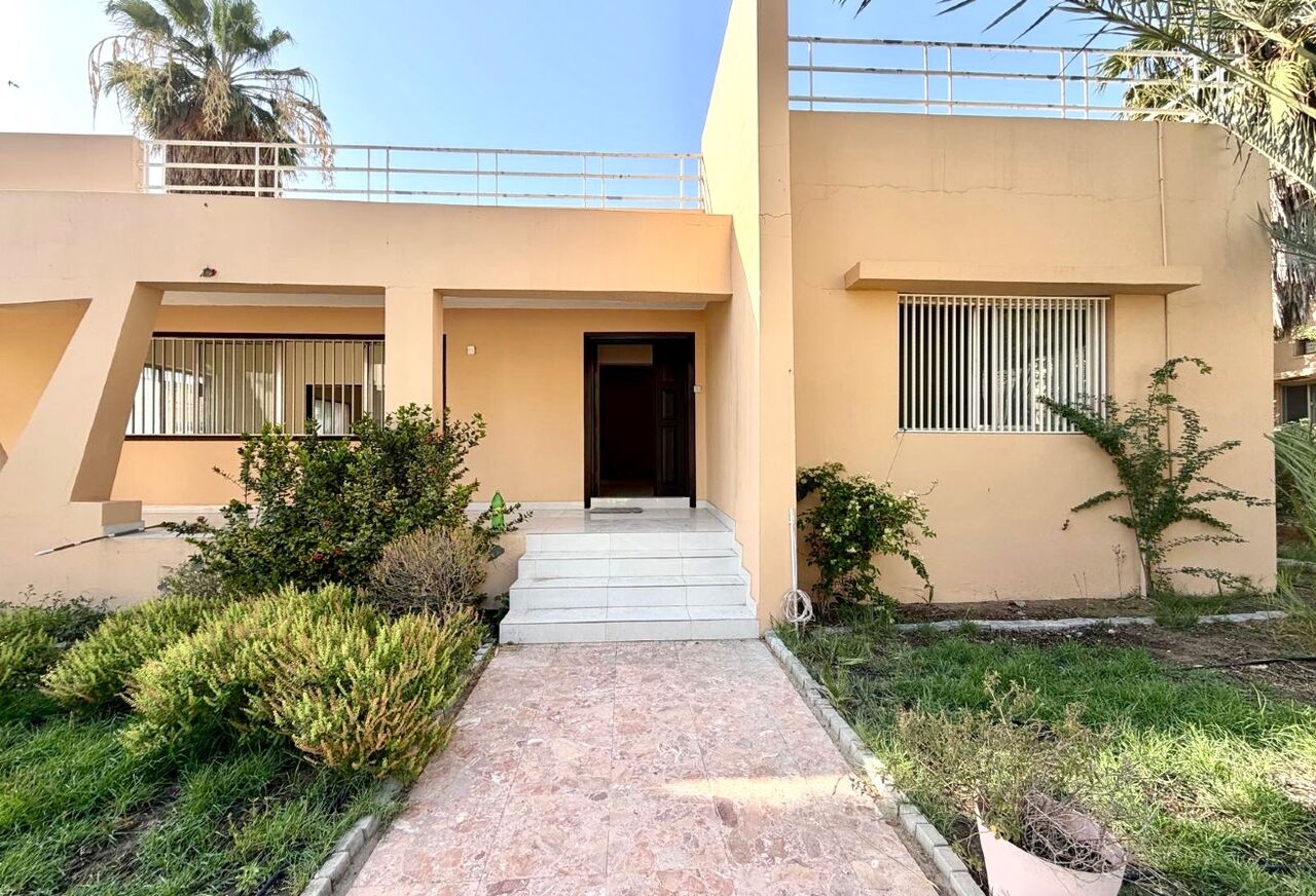 Manama, Villas, BHD 650,  PRIVATE 3BR VILLA FOR RENT | WITH GARDEN