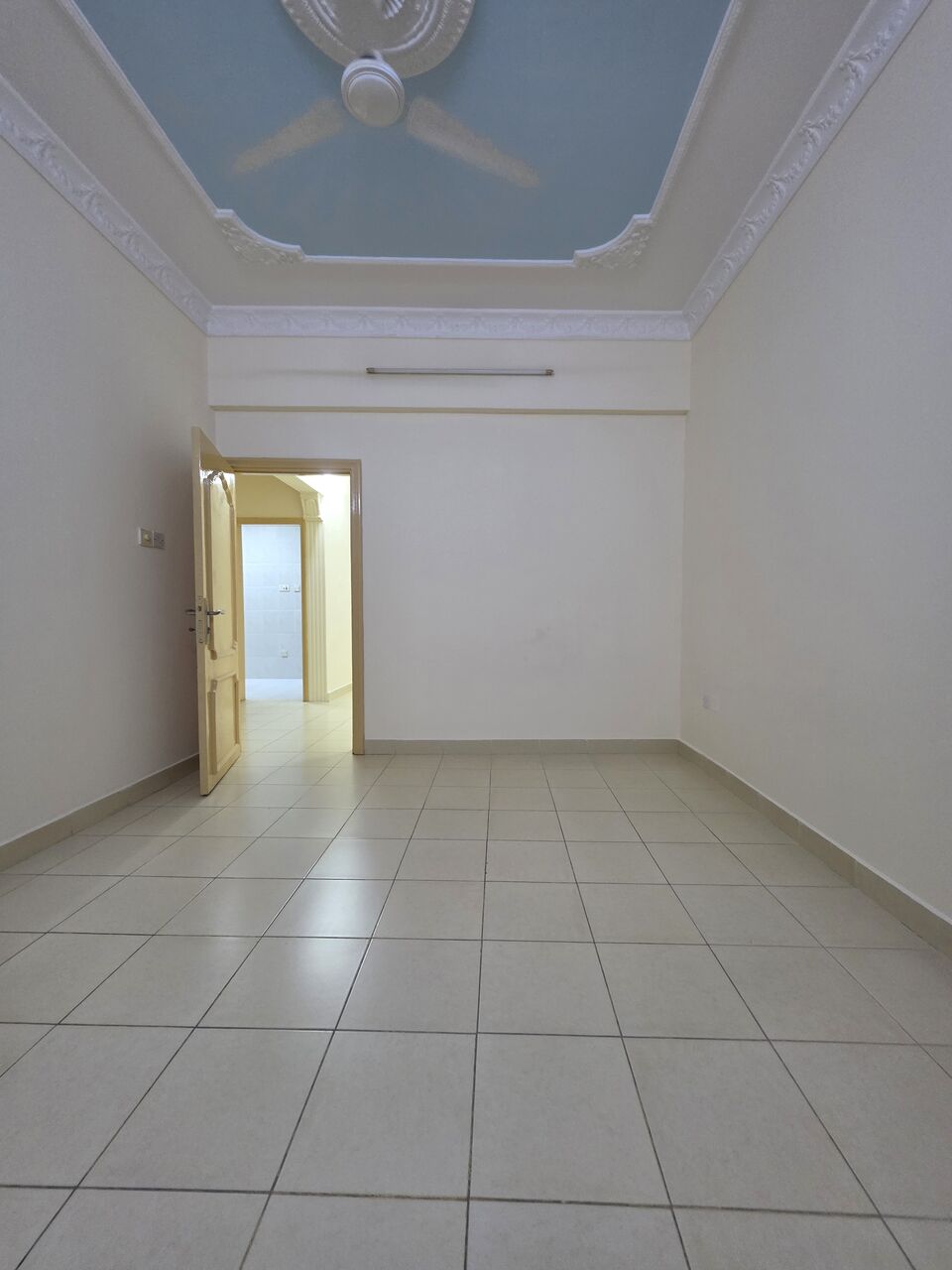 Hoora, Apartments, Flats, Houses & Villas, BHD 230/month,  2 BR,  - Very Neet & Clean Semi Furnished 2 BHK Flat With Unlimited Ewa @230/BD In Hoora