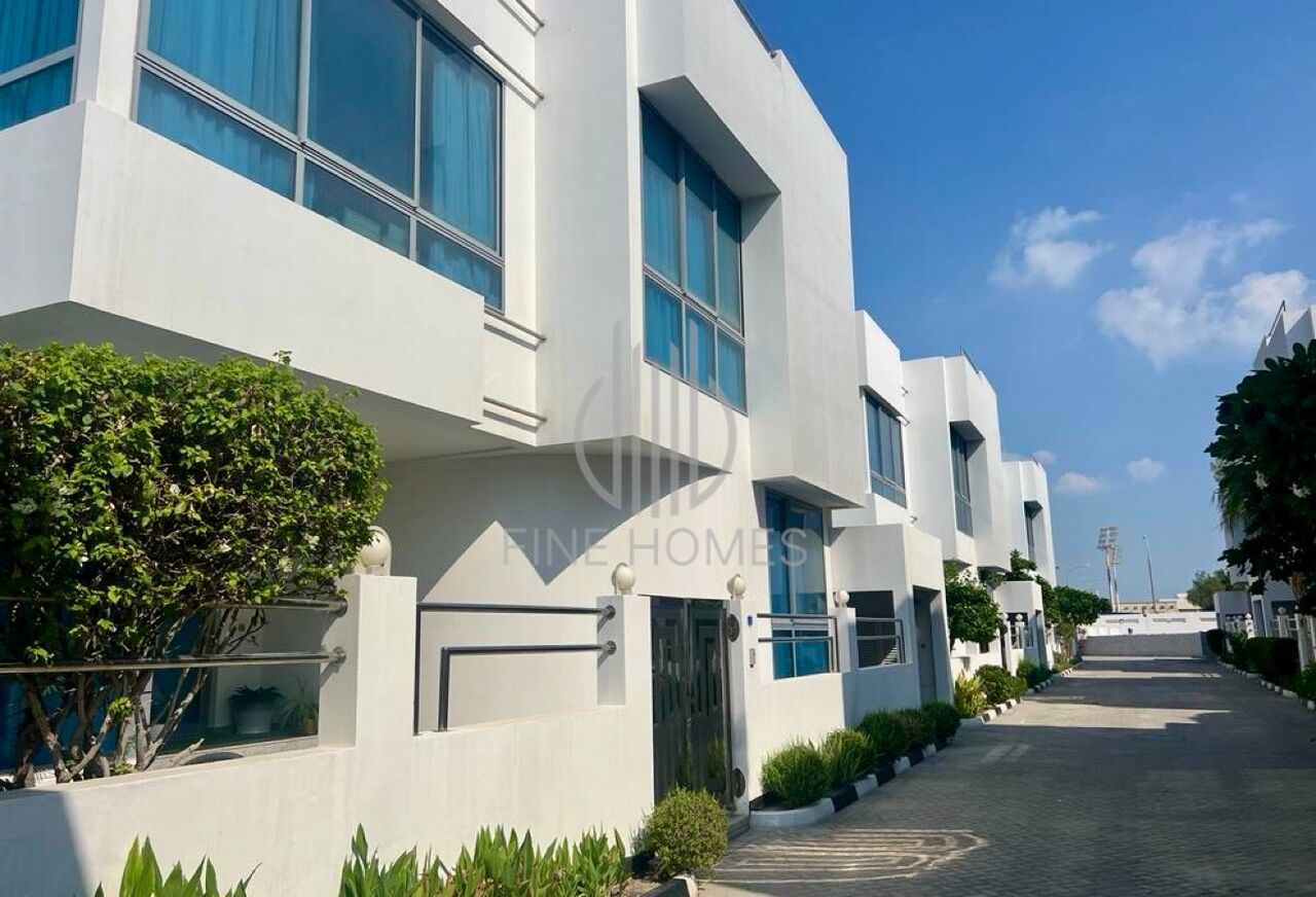 Zinj, Villas, BHD 900,  MODERN 5 BR VILLA FOR RENT IN ZINJ | WITH POOL&GYM