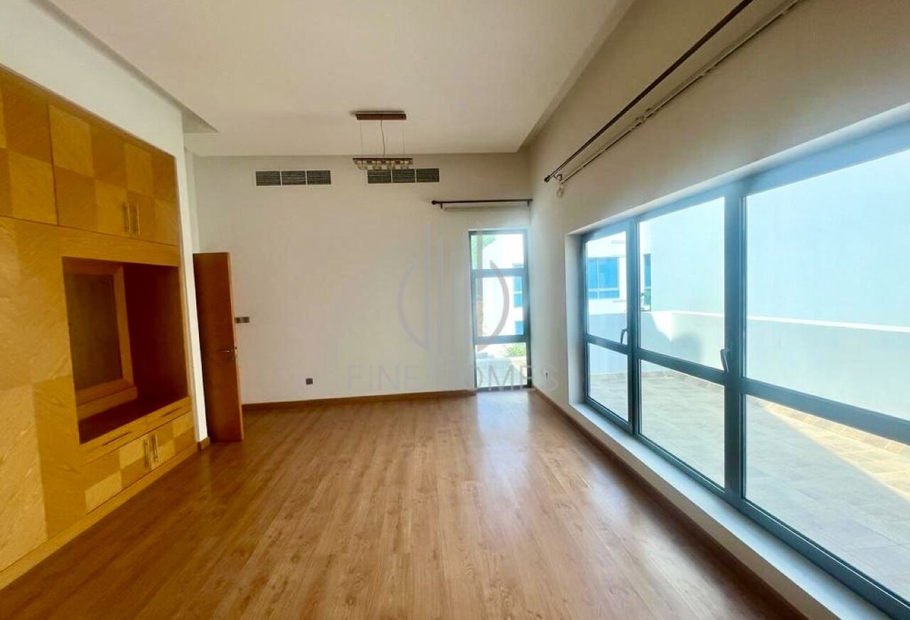 Zinj, Villas, BHD 900,  MODERN 5 BR VILLA FOR RENT IN ZINJ | WITH POOL&GYM
