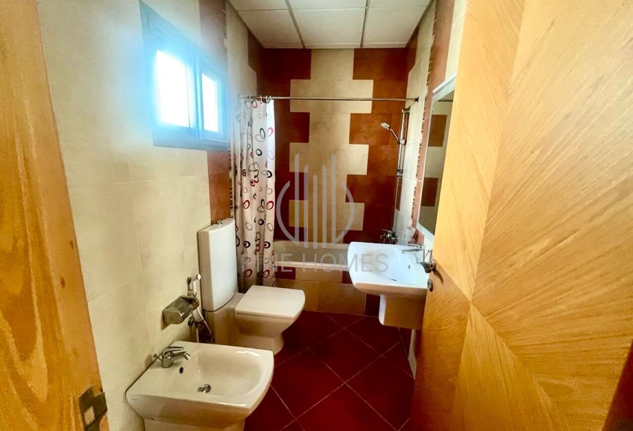 Zinj, Villas, BHD 900,  MODERN 5 BR VILLA FOR RENT IN ZINJ | WITH POOL&GYM