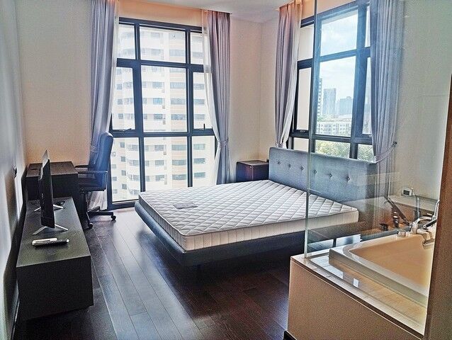 Bangkok, Real Estate For Sale, THB 29500000,  2 BR,  107 Sq. Meter,  For Sale: Super Luxury Condo At The Beginning Of Soi Sukhumvit 39, The XXXIX By Sansiri