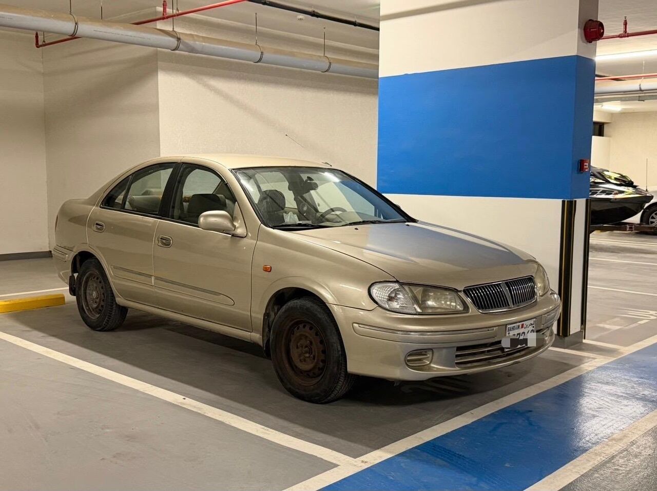 Manama, Vehicles, Cars & Trucks , BHD 680,  Nissan Sunny,  2003,  Automatic,  2335667 KM,  Urgent Sale