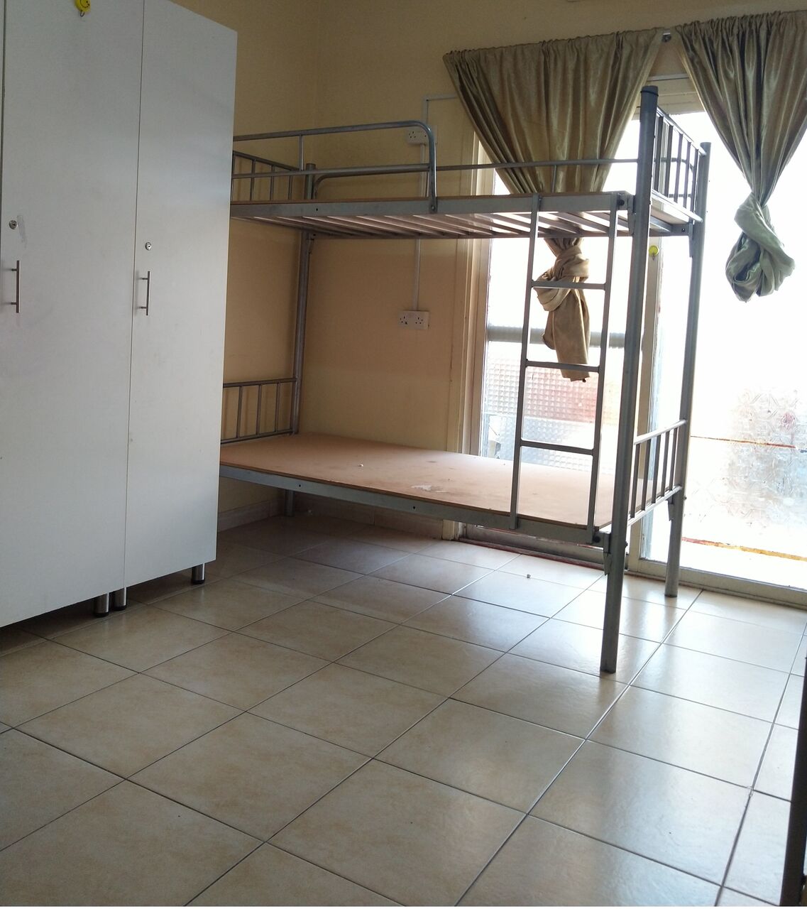 Bur Dubai, Bedspace For Rent, AED 750/month,  2 Sq. Meter,  MARIA &ndash; 00971554807959 - AVAILABLE LADIES BED SPACE/ FAMILY ROOM
