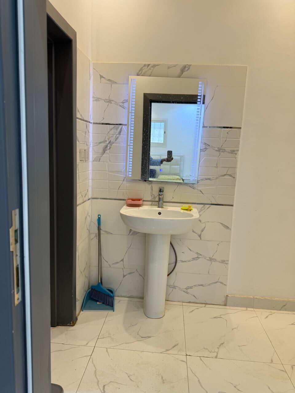 Tuwaiq, Sublets, SAR 1600/month,  Studio,  Fully Furnished, Independent, For Executive (1) Bachelor Only