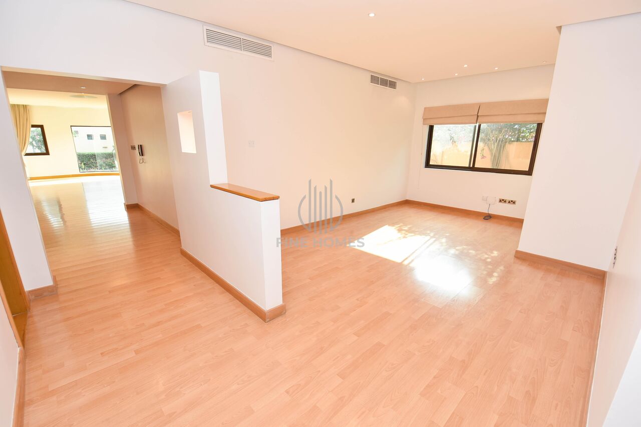Barbar, Villas, BHD 900,  Ample Facilities! Single Storey Compound Villa!