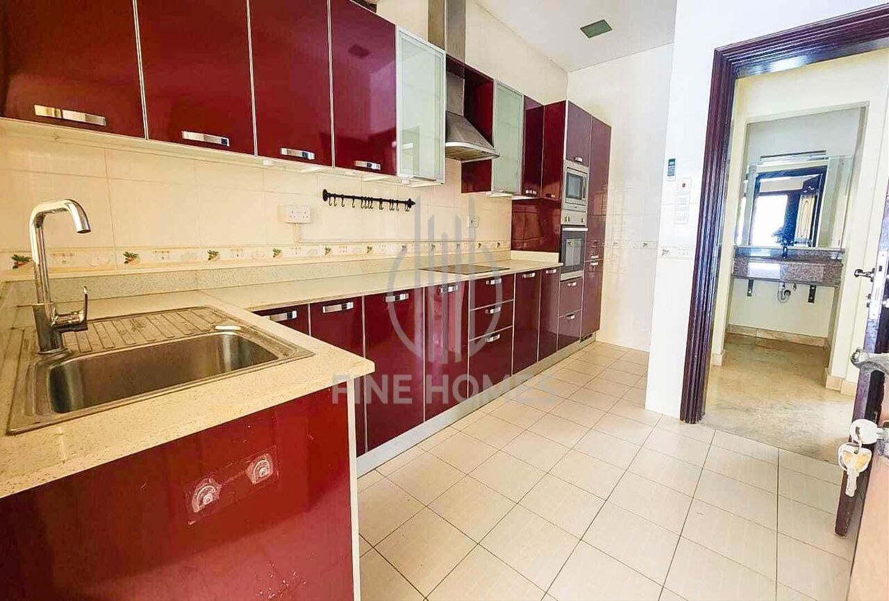 Manama, Villas, BHD 500,  Modern Villa, Well Maintained, Lush Garden