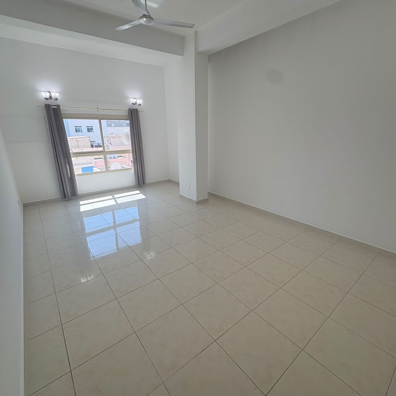 Adliya, Housing Exchanges, BHD 250/month,  2 BR,  150 Sq. Meter,  SPACIOUS 2 Bedroom 2 Bathroom Flat For Rent In Adliya Adliya Near To Al Hilal Hospital, HS