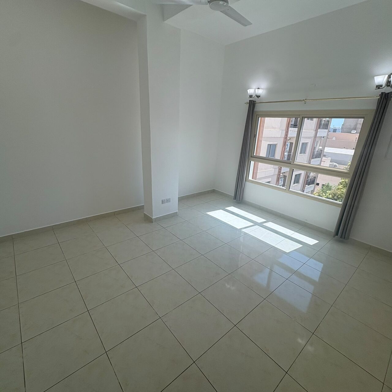 Adliya, Housing Exchanges, BHD 250/month,  2 BR,  150 Sq. Meter,  SPACIOUS 2 Bedroom 2 Bathroom Flat For Rent In Adliya Adliya Near To Al Hilal Hospital, HS