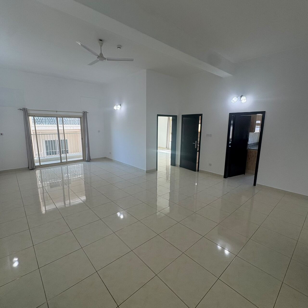 Adliya, Housing Exchanges, BHD 250/month,  2 BR,  150 Sq. Meter,  SPACIOUS 2 Bedroom 2 Bathroom Flat For Rent In Adliya Adliya Near To Al Hilal Hospital, HS