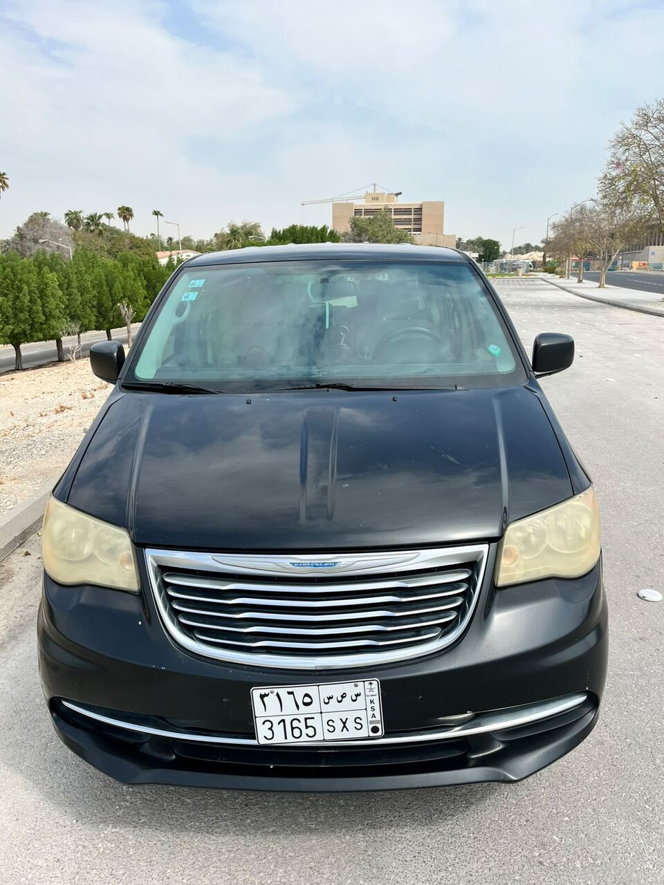 Khobar, Vehicles, Cars & Trucks , SAR 25000,  Chrysler Grand Voyager,  2012,  Automatic,  216000 KM,    - Black, 7-Seater Family Minivan