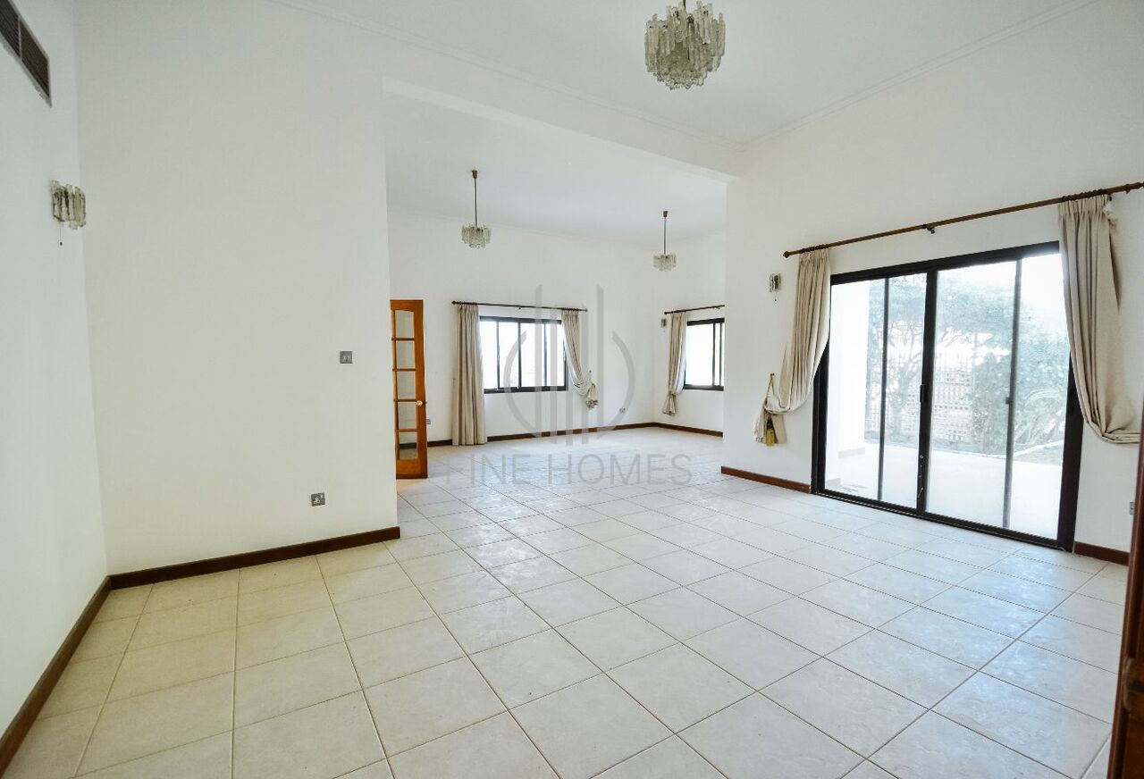 Saar, Villas, BHD 650,  COMPOUND VILLA | PRIVATE GARDEN | SPACIOUS