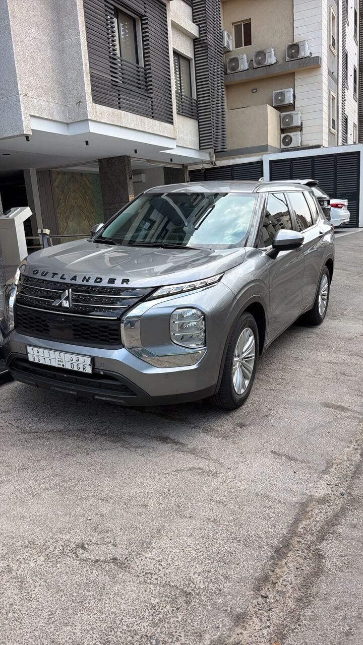 Jeddah, Vehicles, Cars & Trucks , SAR 72,  Mitsubishi 2023  Outlander,  2023,  Automatic,  63000 KM,   New 63.000km Only.