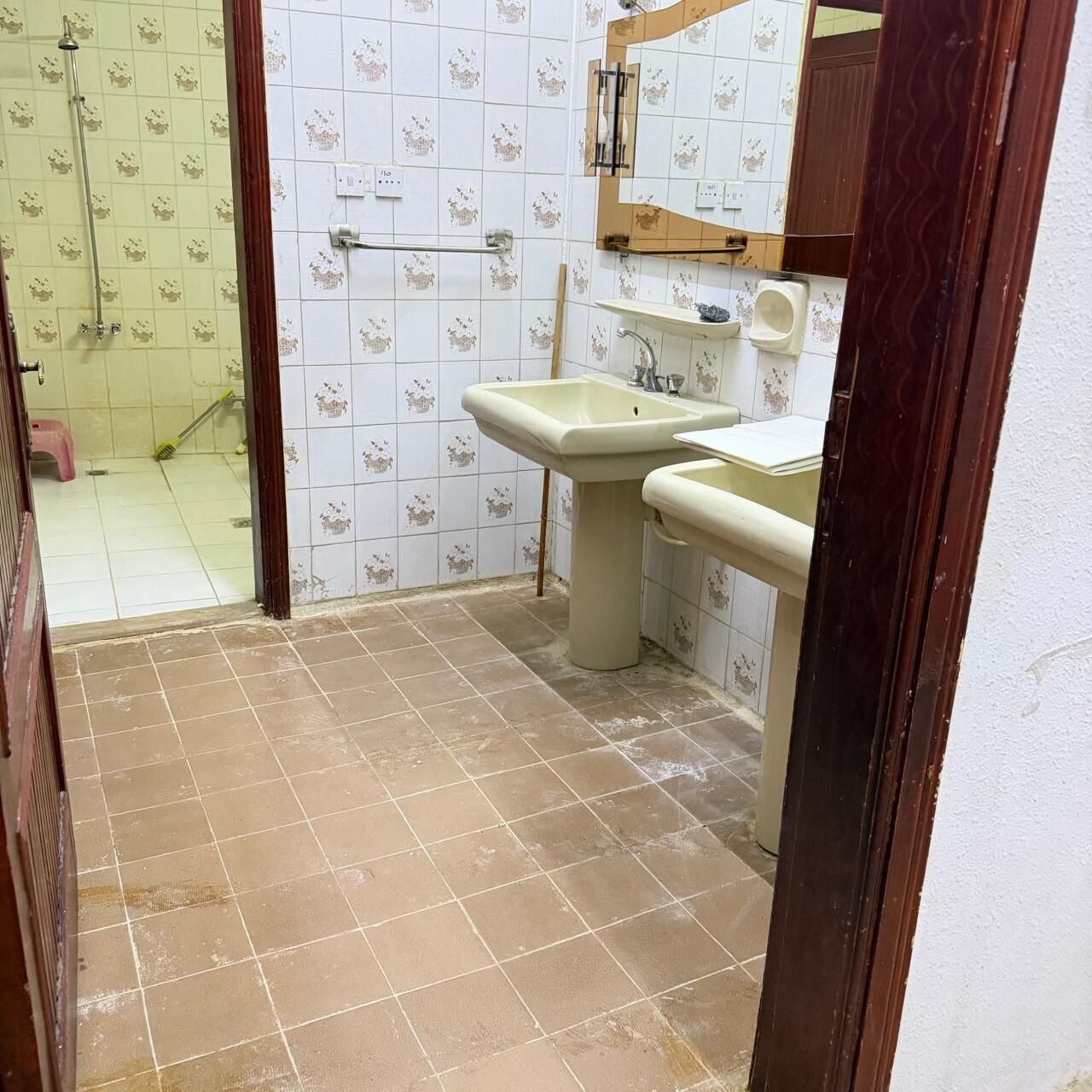 Al Shemaysi, Apartments, Flats, Houses & Villas, SAR 16000/year,  2 BR,  1200 Sq. Meter,  Ground Floor / 2 Room / 1 Toilet / 1 Kitchen / No Water Problem
