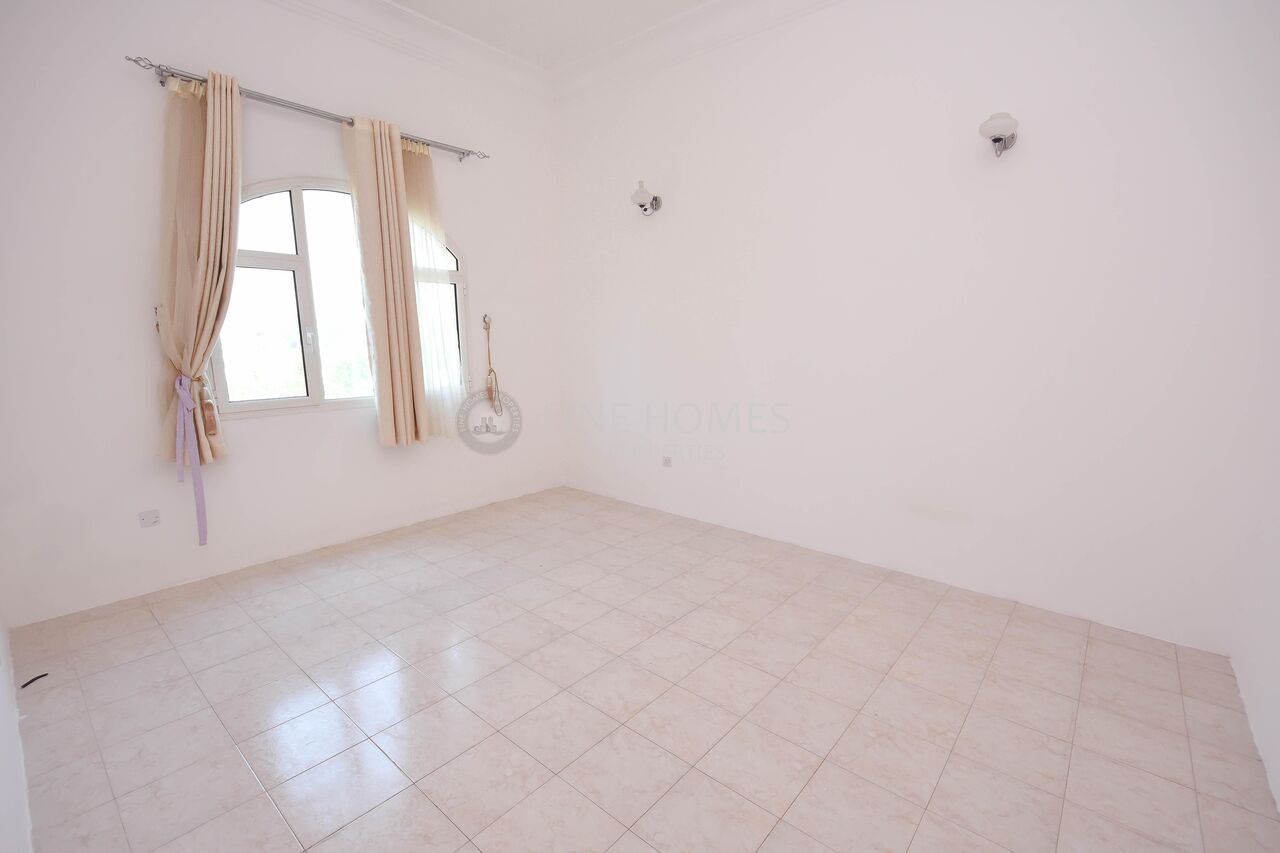 Saar, Villas, BHD 500,  Ultra Spacious SF  Compound Villa Near Saar