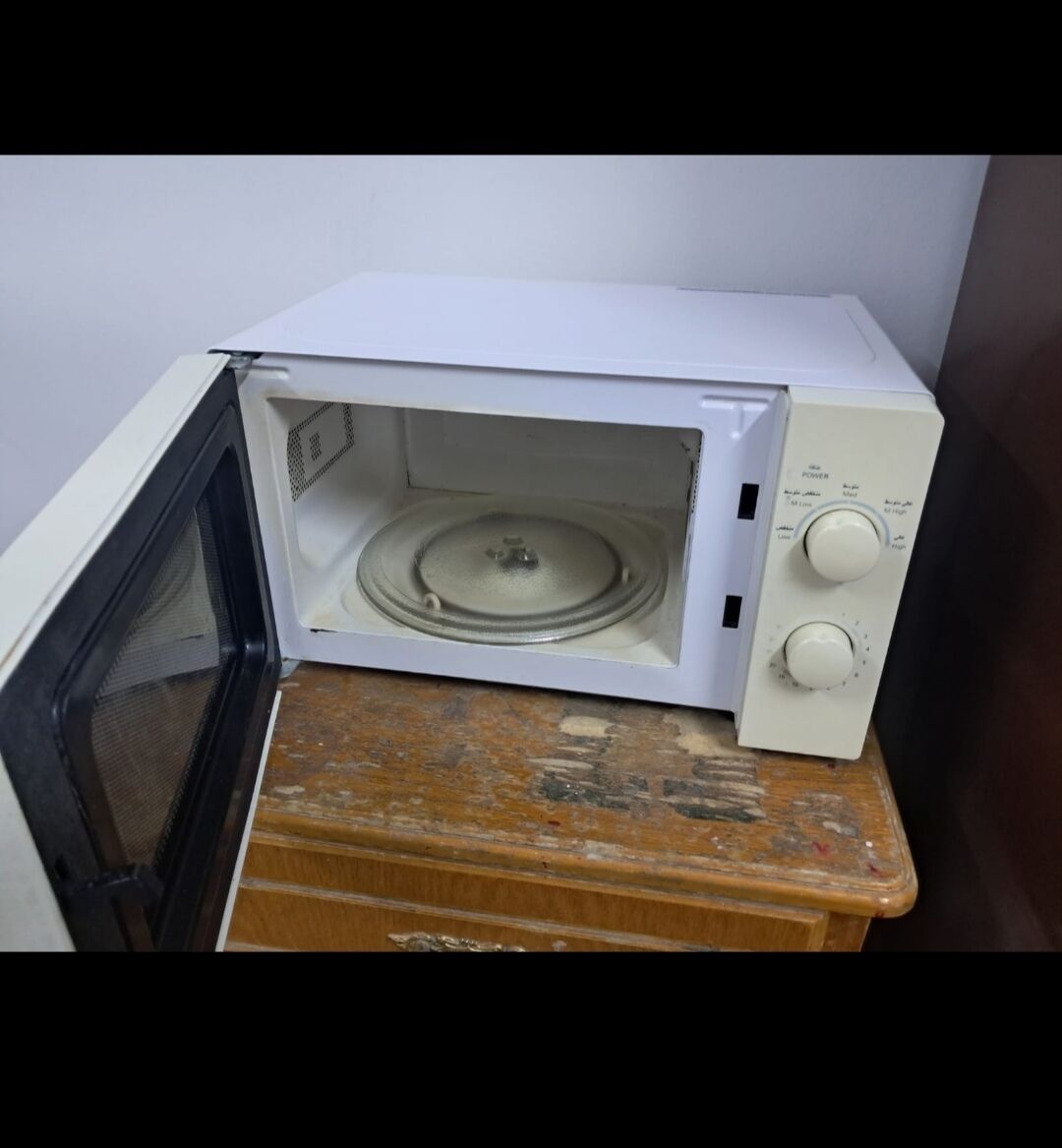 Hara, Appliances, SAR 400,  Recliner Sofa And Microwave Oven For Sale
