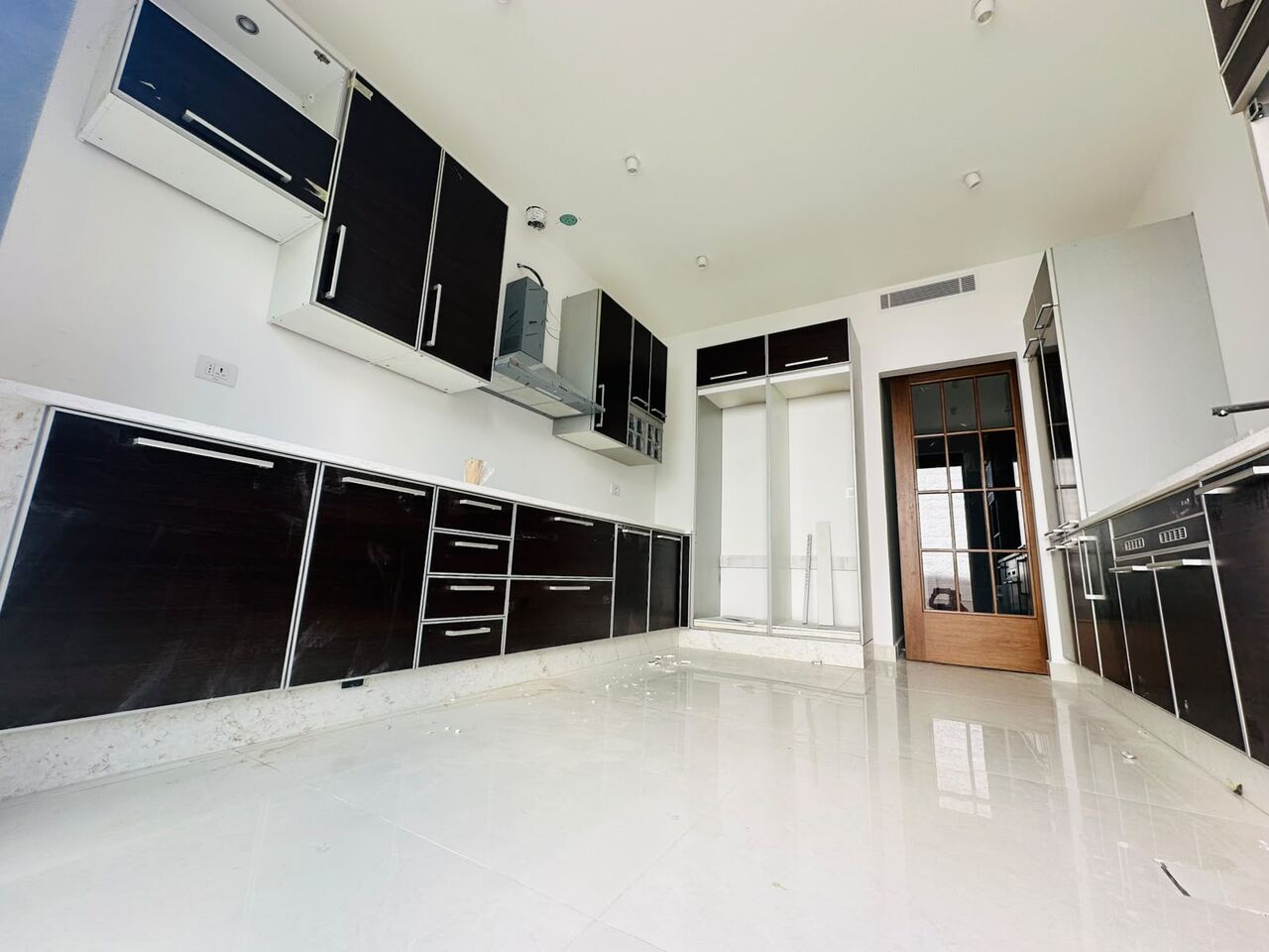 Abdoun, Apartments, Flats, Houses & Villas, JOD 22000/year,  Furnished,  3 BR,  170 Sq. Meter,  Ground Floor Apartment For Rent