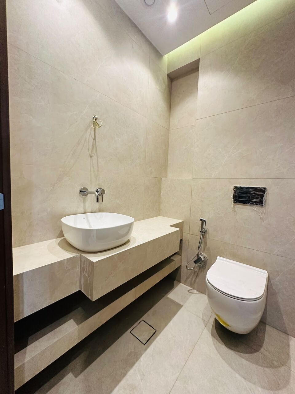 Abdoun, Apartments, Flats, Houses & Villas, JOD 22000/year,  Furnished,  3 BR,  170 Sq. Meter,  Ground Floor Apartment For Rent