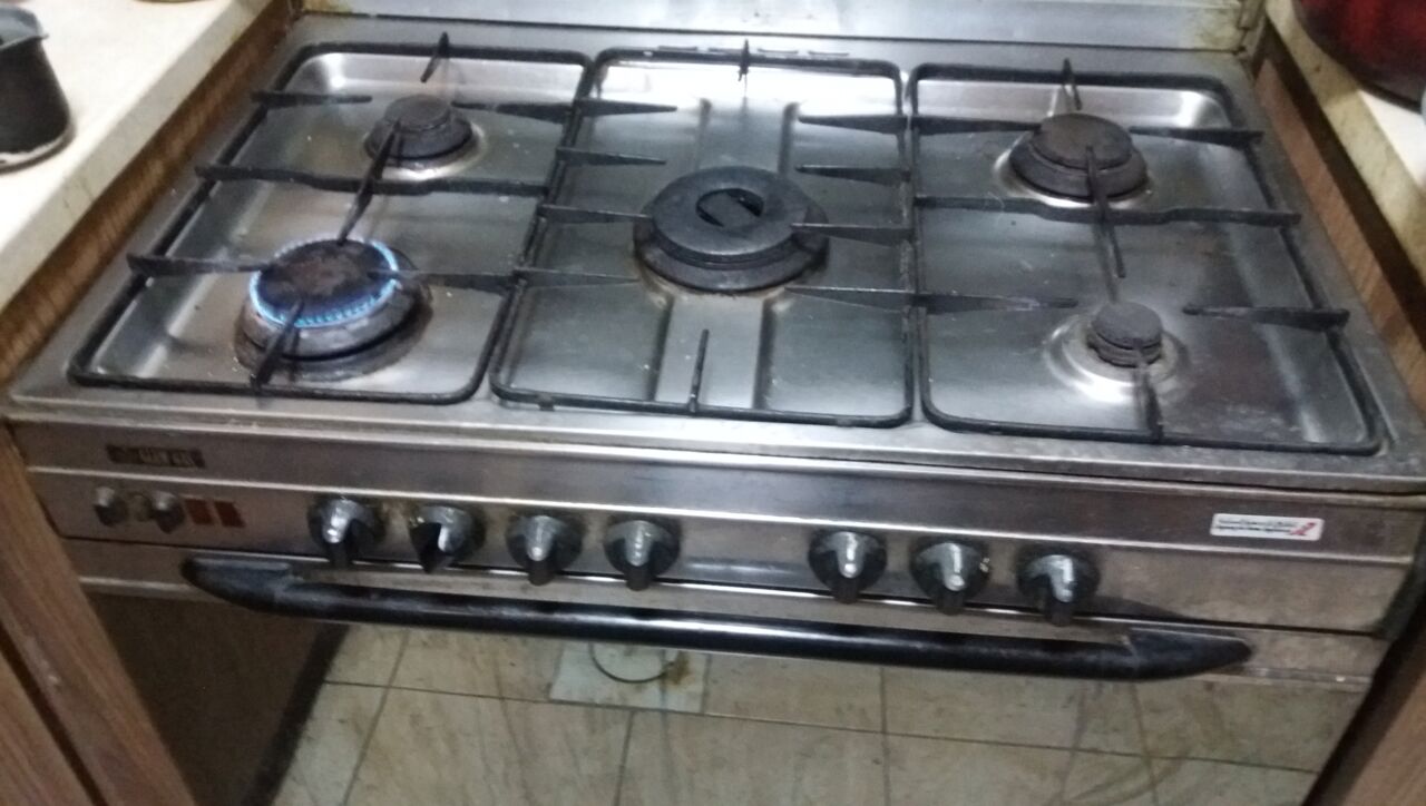 Riyadh, Household Items, SAR 1,  Oven, Steel Cabinet, 5 Burner Gas