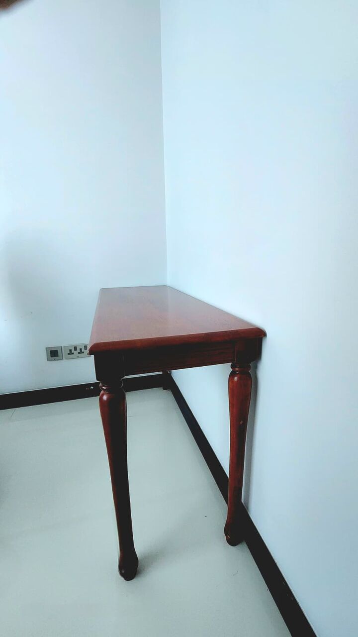 Juffair, Furniture, BHD 25,  Classic Solid Wood Console / Hallway Table