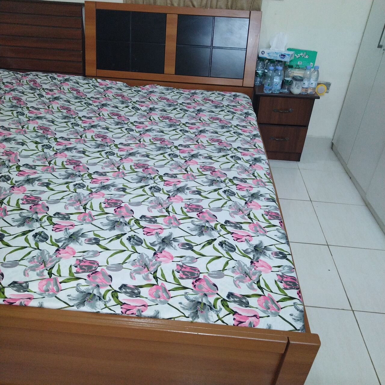 Jeddah, Furniture, SAR 450,  Queen Size Wooden Bed