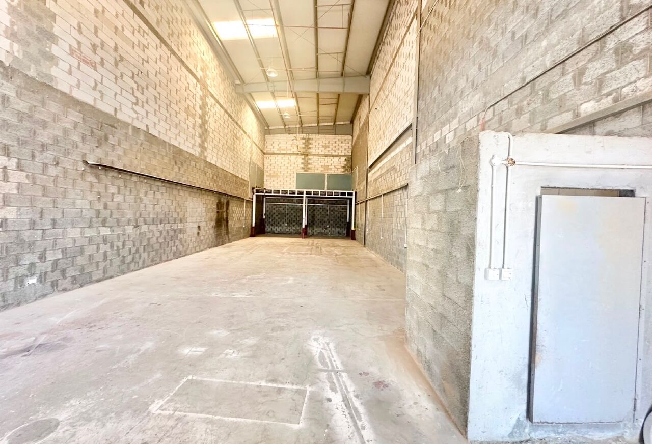 Hidd, Warehouses, BHD 600,  SPACIOUS WAREHOUSE FOR SALE | 210 SQM